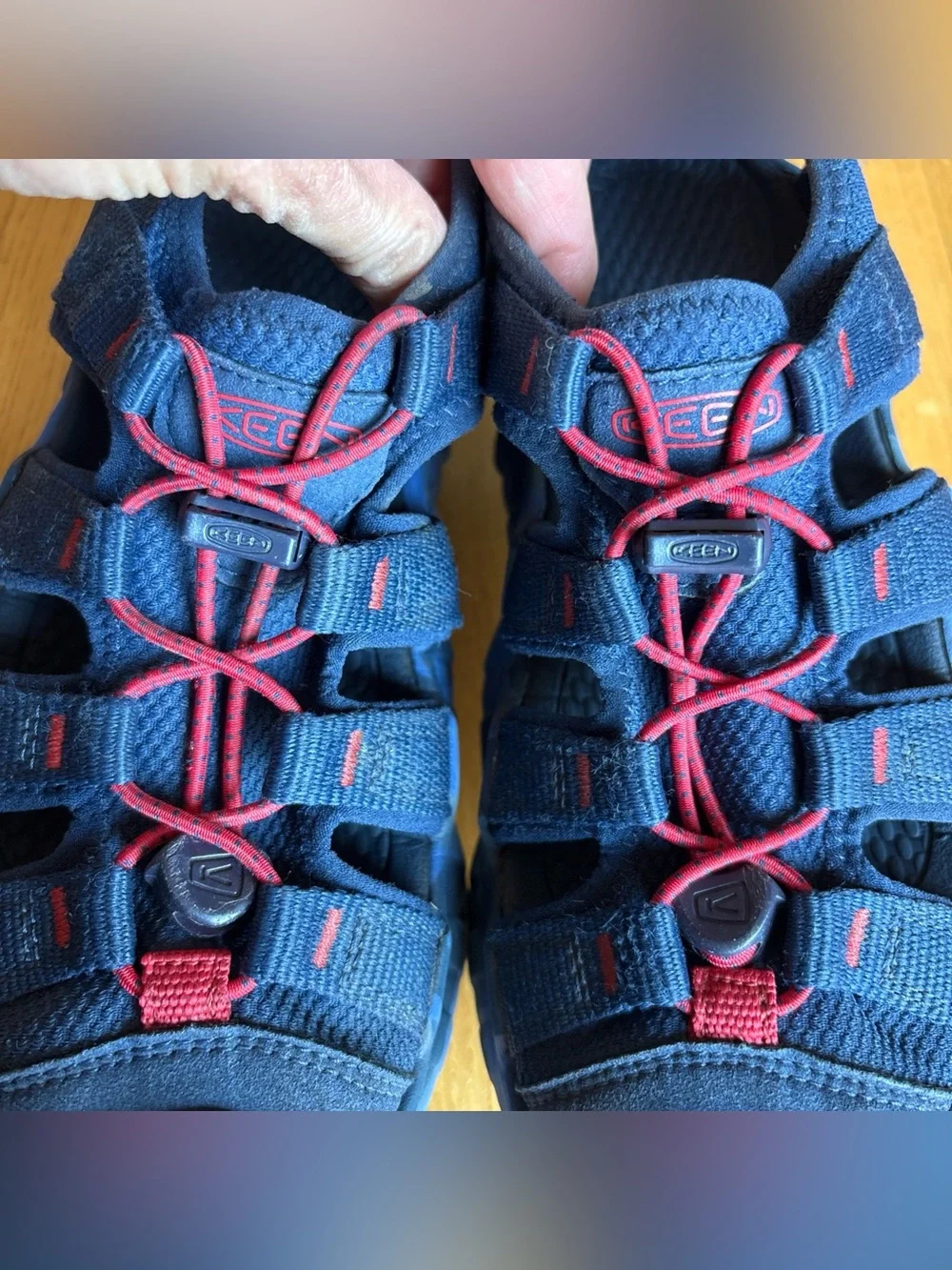 Keen Hyperport H2 Sandals Closed Toe Navy Blue Red Water Shoe Big Kid Youth Sz 3